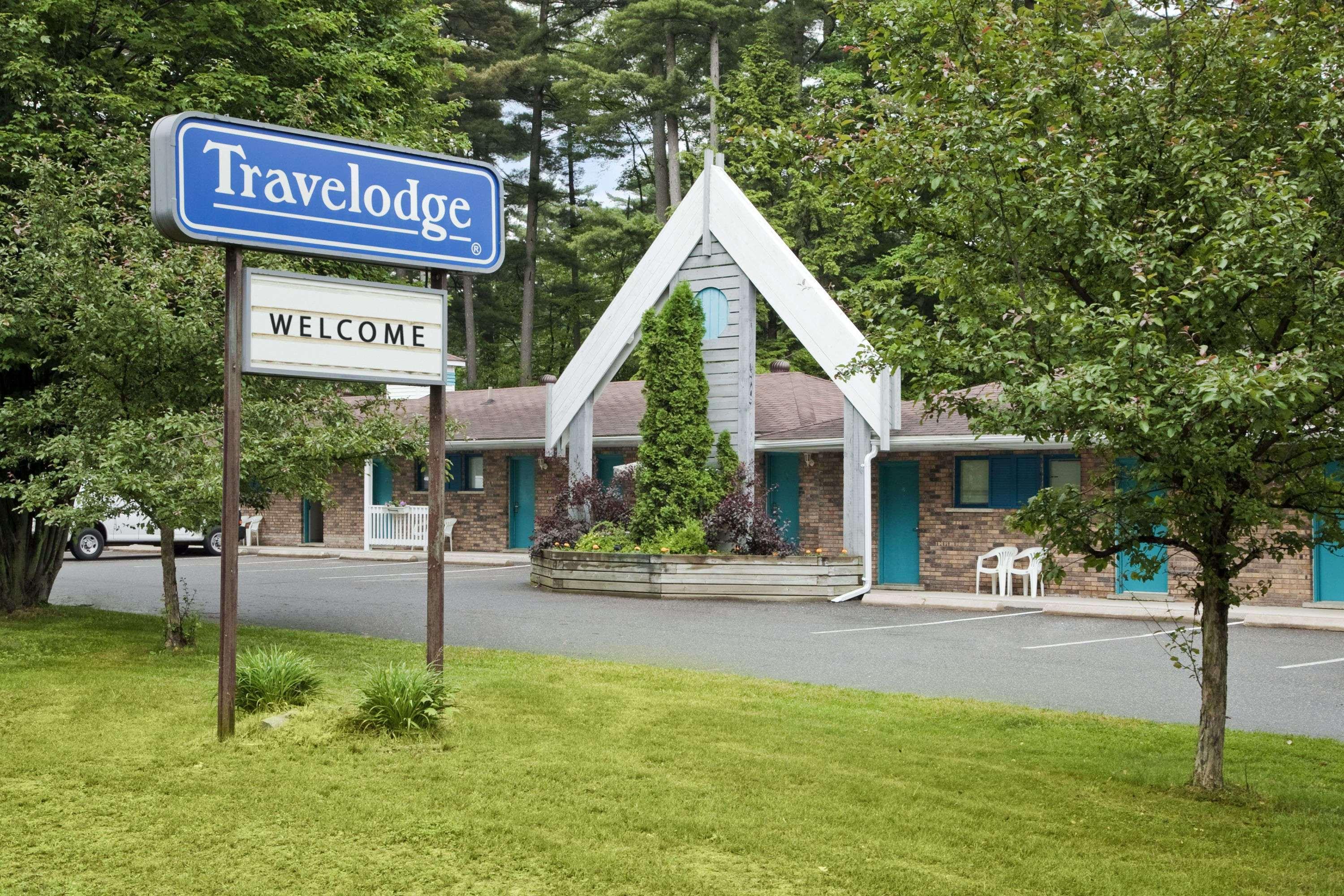 Travelodge By Wyndham Bracebridge Exterior photo